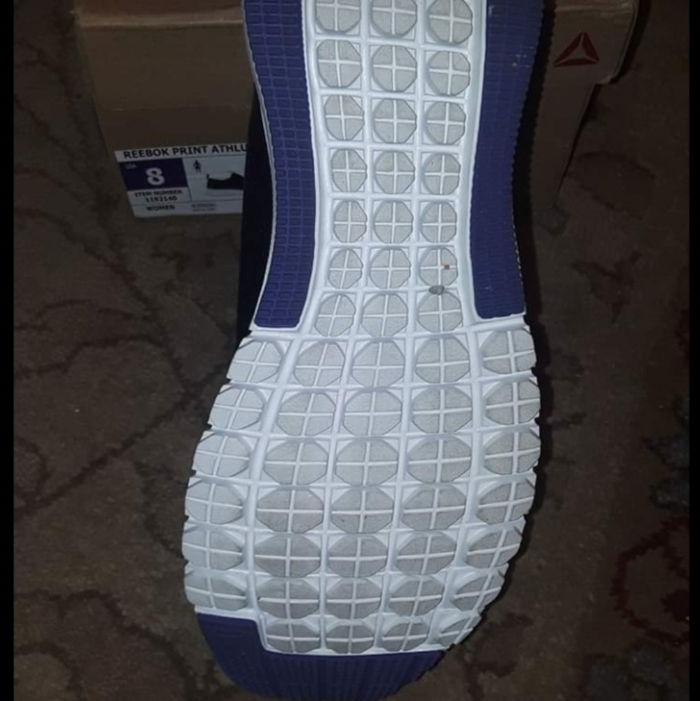 Womens  Reebok - Picture 2 of 3